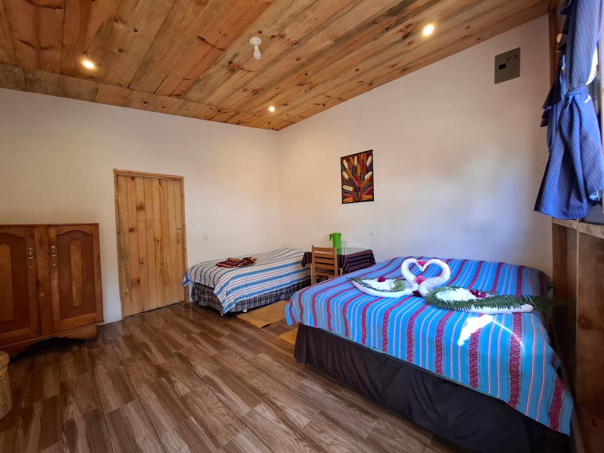 Eco-Hotel Mayachik San Juan La Laguna Exteriör bild