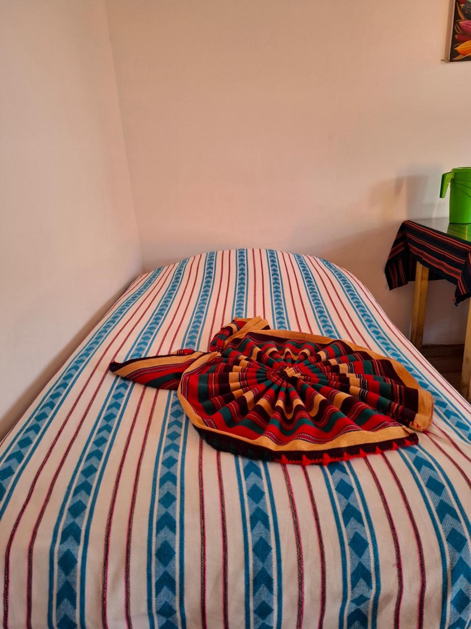 Eco-Hotel Mayachik San Juan La Laguna Exteriör bild