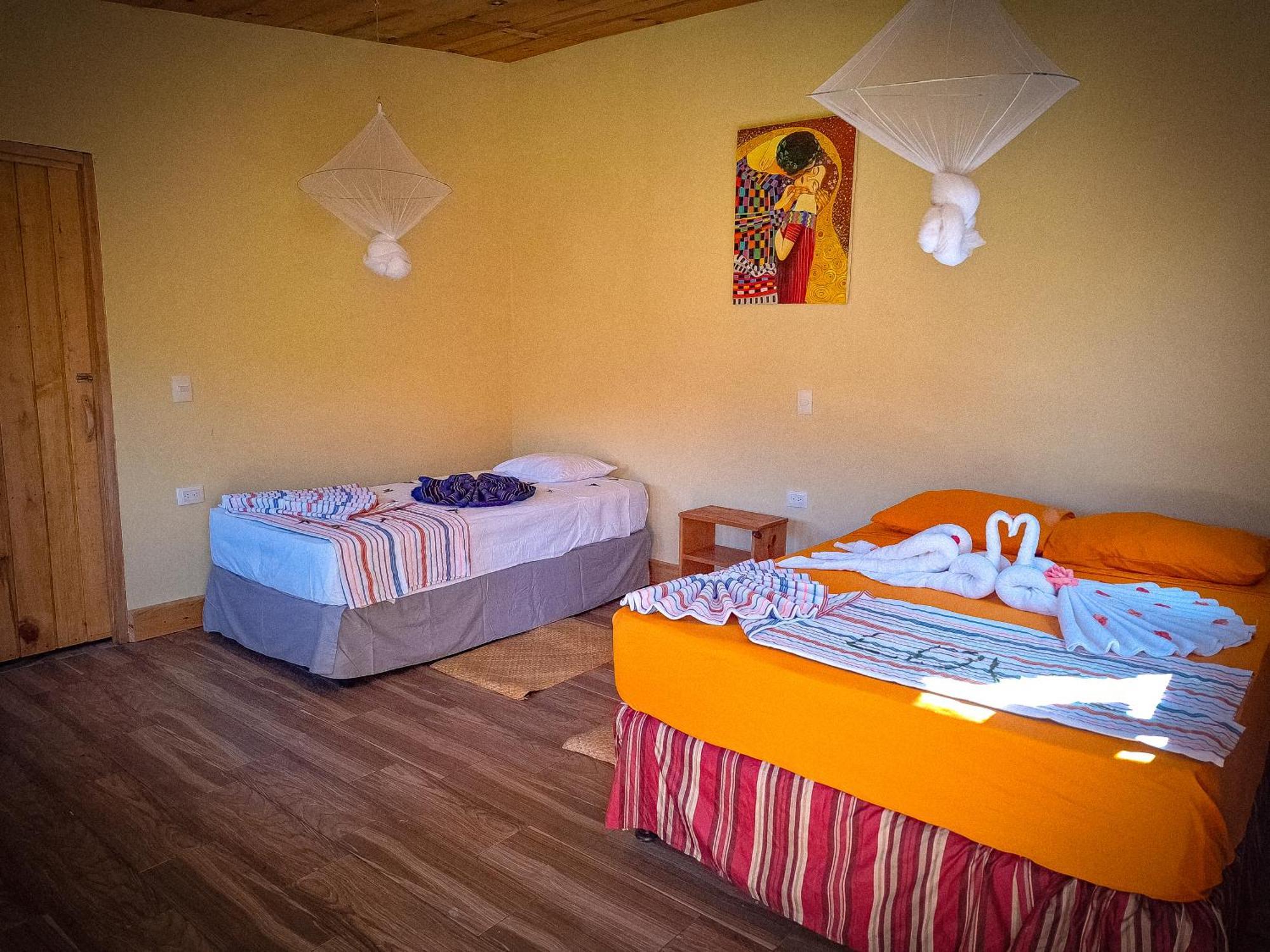 Eco-Hotel Mayachik San Juan La Laguna Exteriör bild