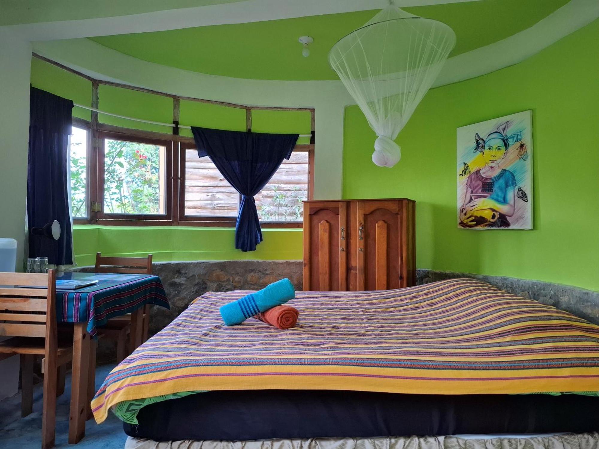 Eco-Hotel Mayachik San Juan La Laguna Exteriör bild